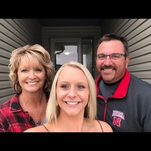 Meet your Posher, Robin